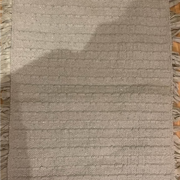 Rug - Picture 2 of 3